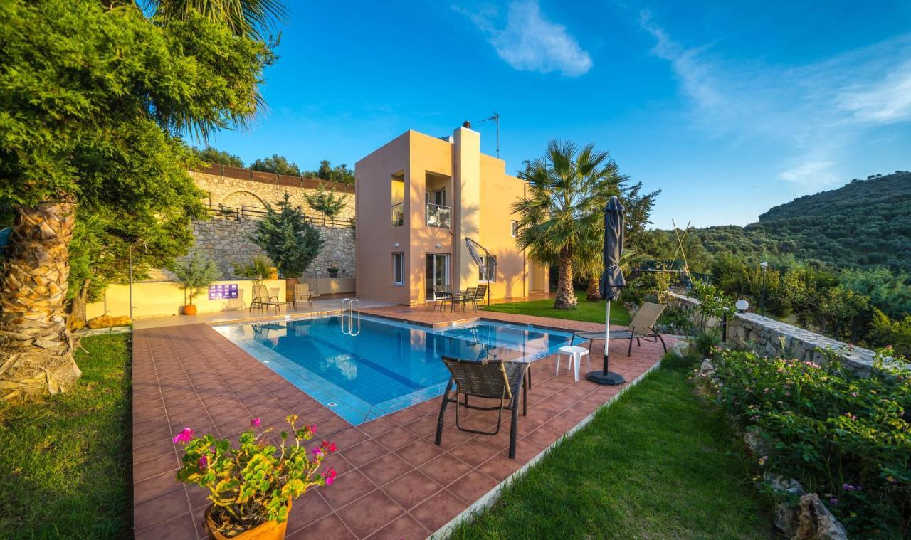 Meliades Villas Agia Marina  Bagian luar foto