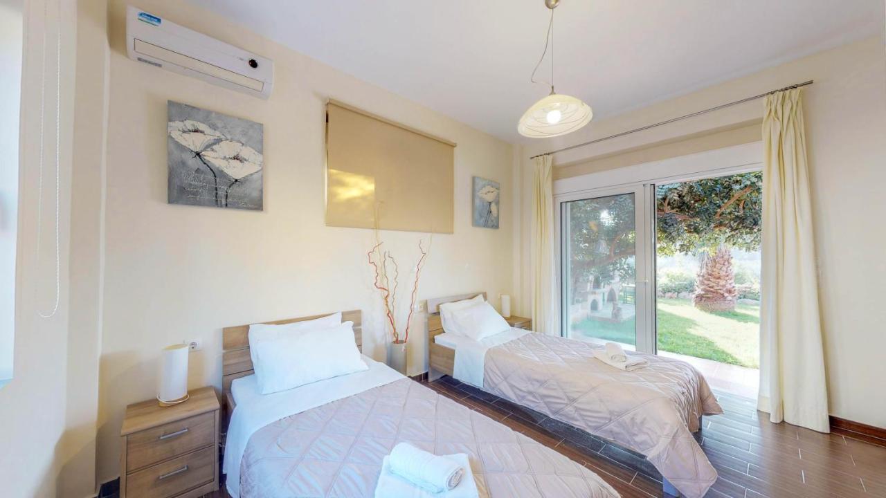 Meliades Villas Agia Marina  Bagian luar foto