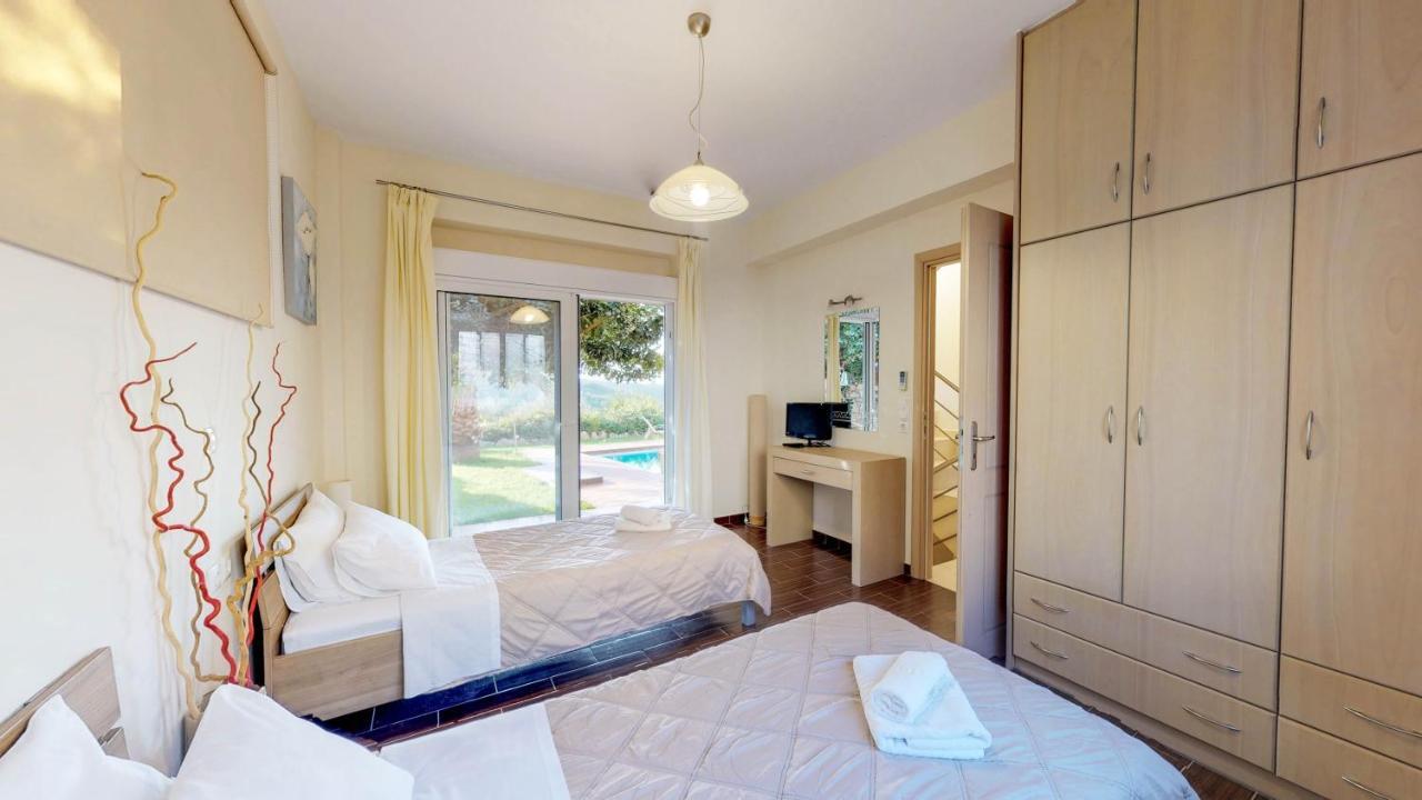 Meliades Villas Agia Marina  Bagian luar foto