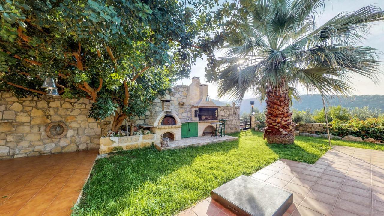 Meliades Villas Agia Marina  Bagian luar foto