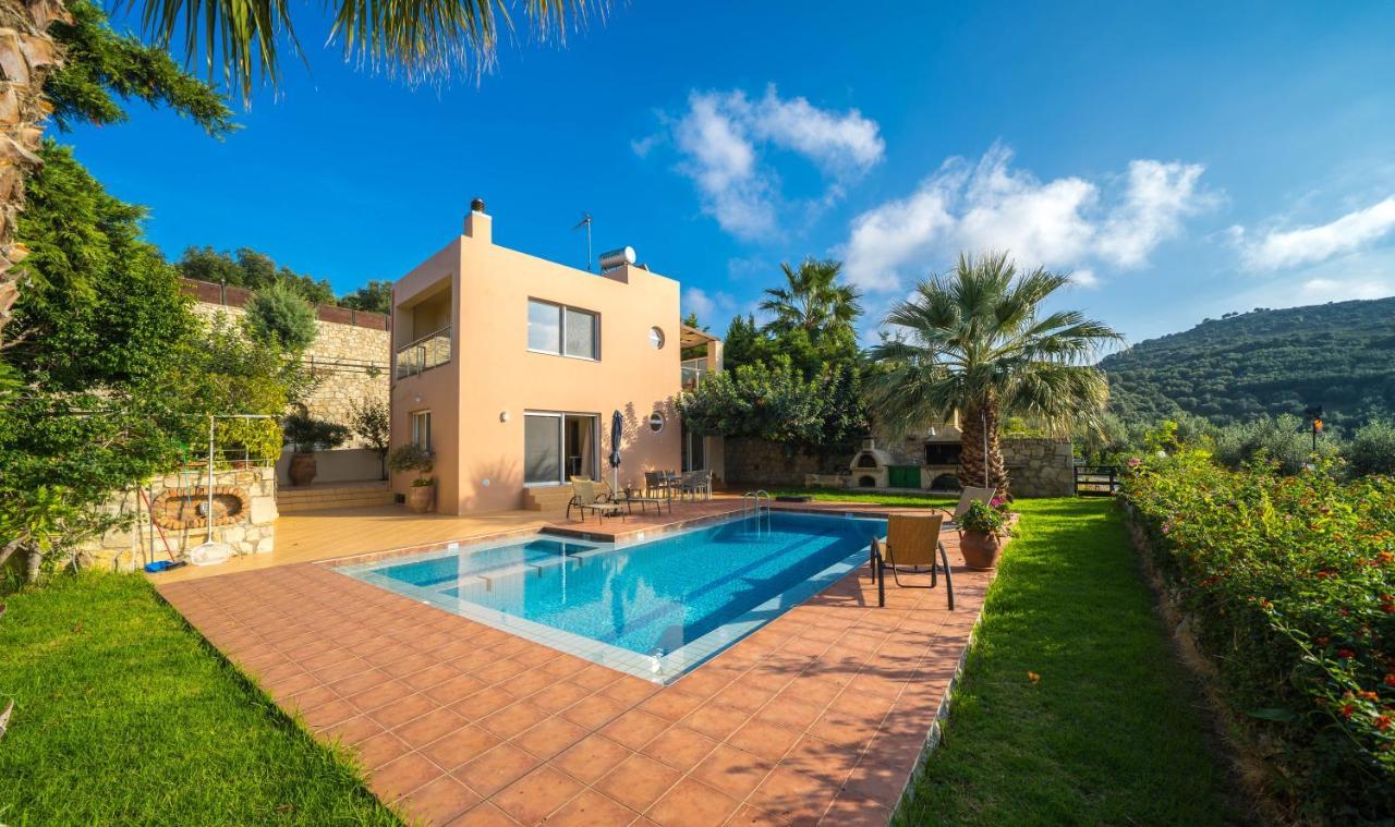 Meliades Villas Agia Marina  Bagian luar foto