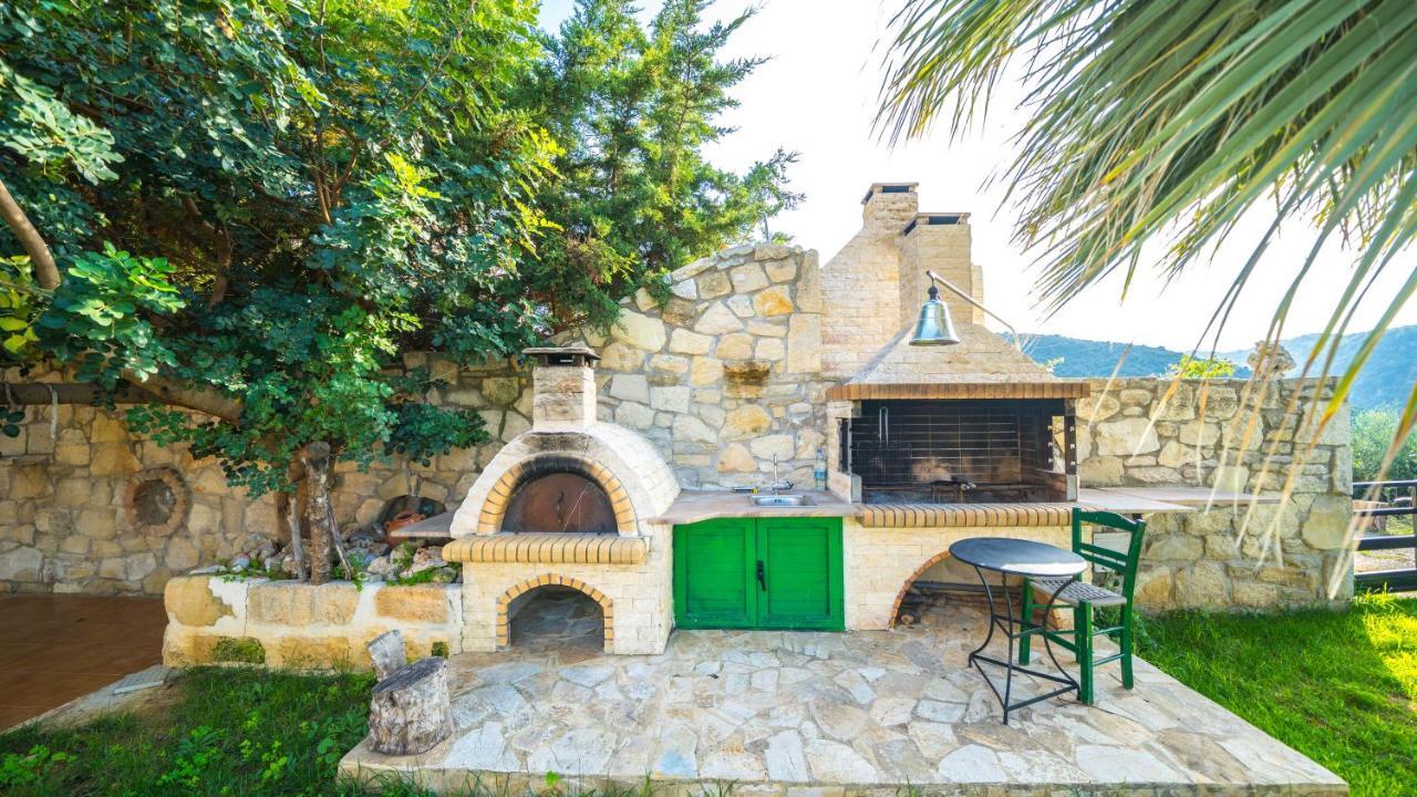 Meliades Villas Agia Marina  Bagian luar foto