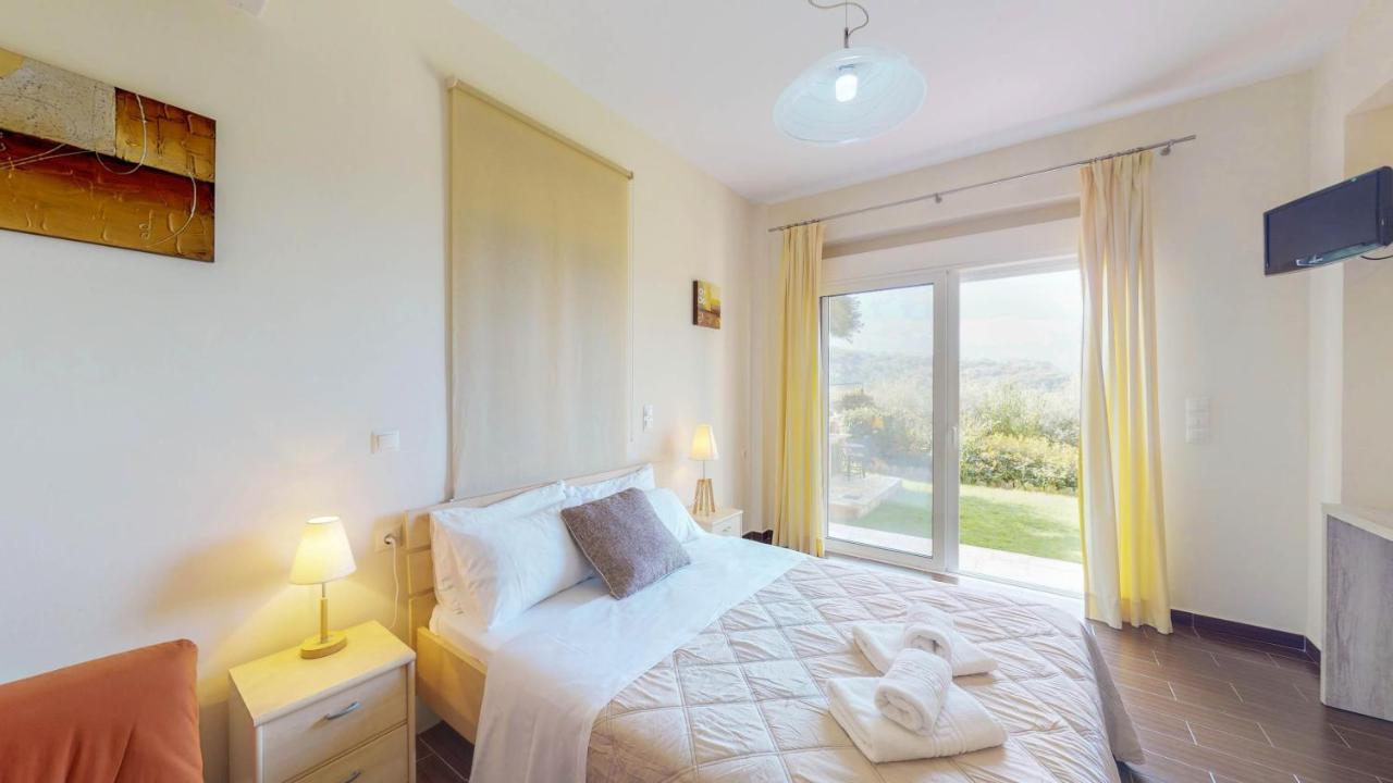 Meliades Villas Agia Marina  Bagian luar foto