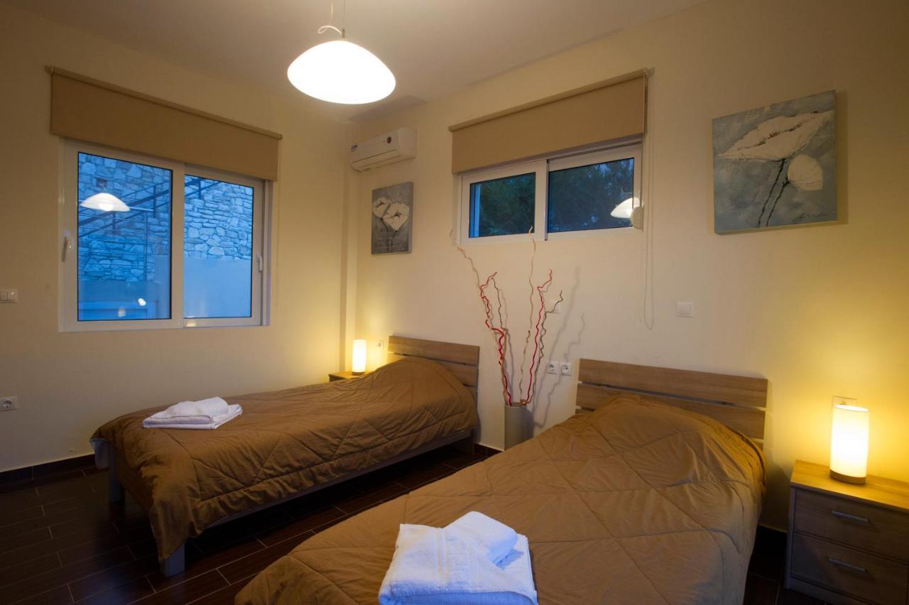 Meliades Villas Agia Marina  Bagian luar foto